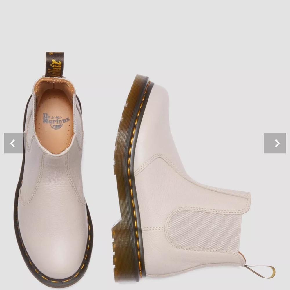 Dr. Martens Chelsea 2976 Virginia Boot - Picture 15 of 15